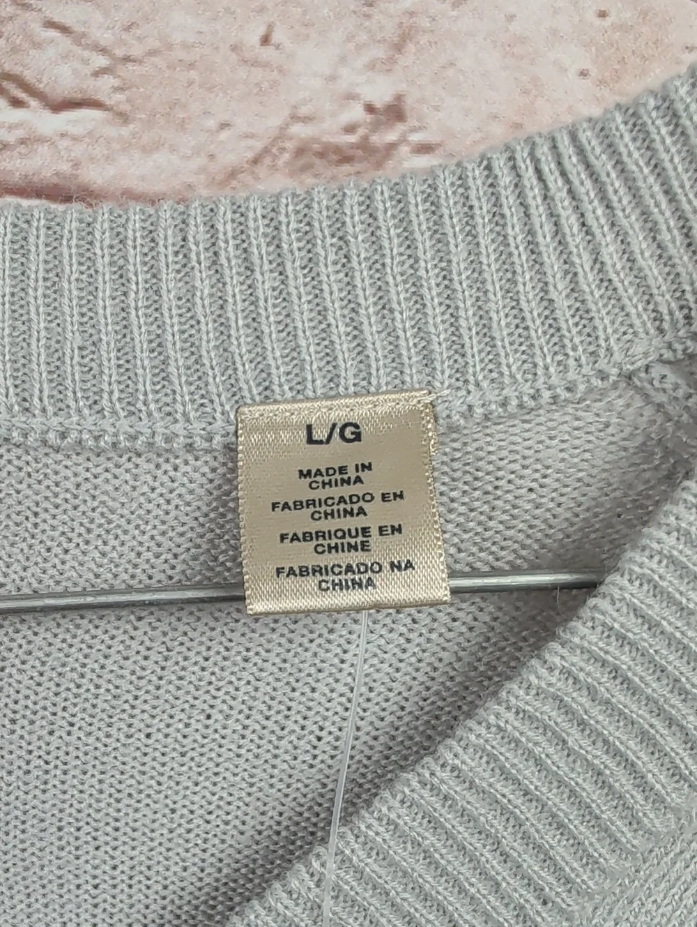 Dockers Men's Light Gray V-Neck Sweater Large New Nwt
